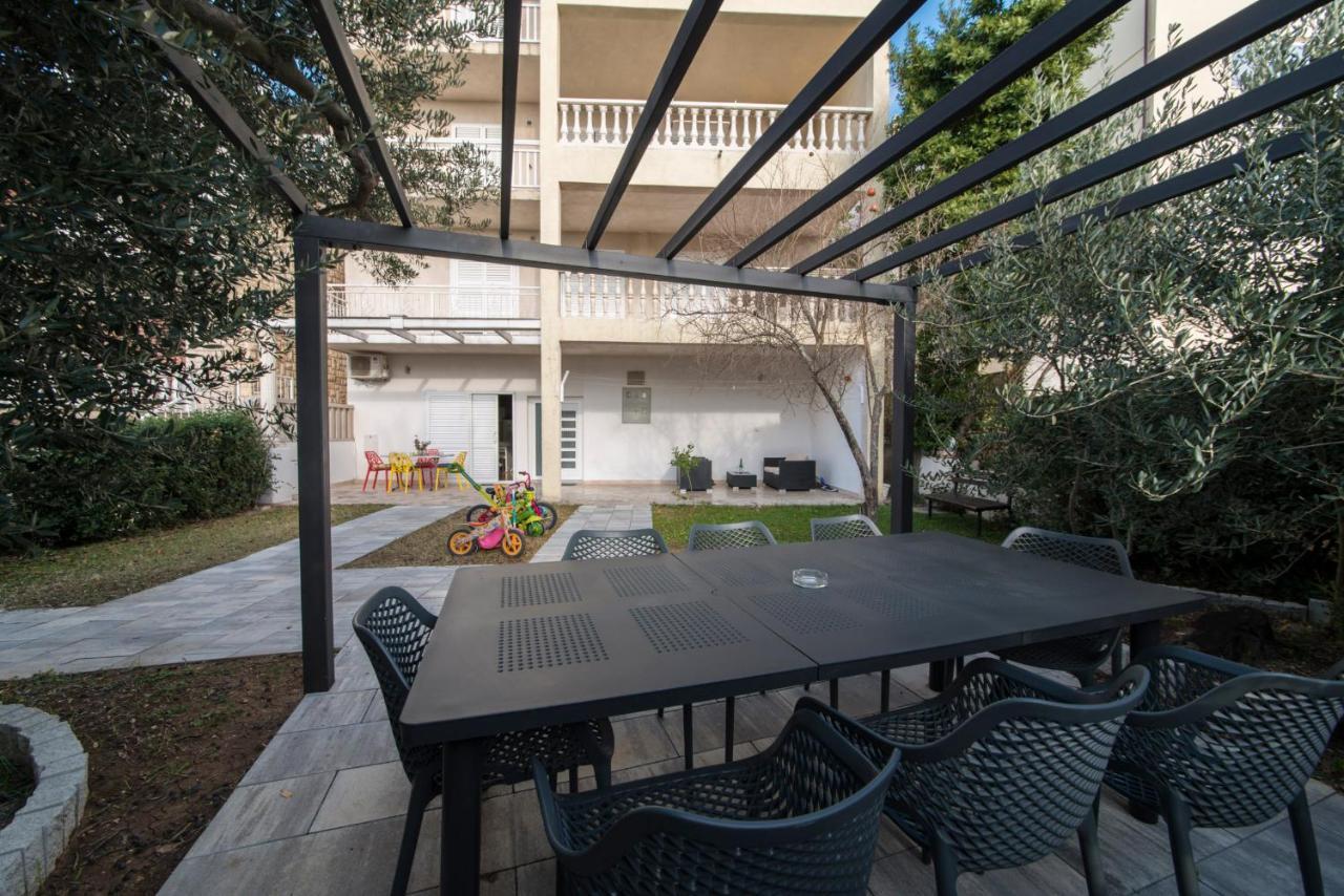 Apartman Luka Vila Vesa Promajna With Jacuzzi & Garden Lägenhet Exteriör bild